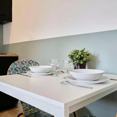 Equipe, Proche Gares Apartment *